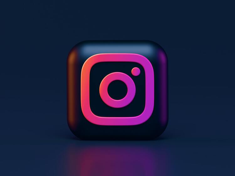 illustration with instagram logo